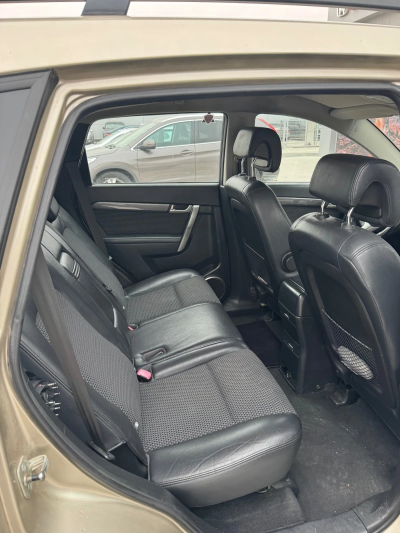 Chevrolet Captiva, снимка 6 - Автомобили и джипове - 53333817