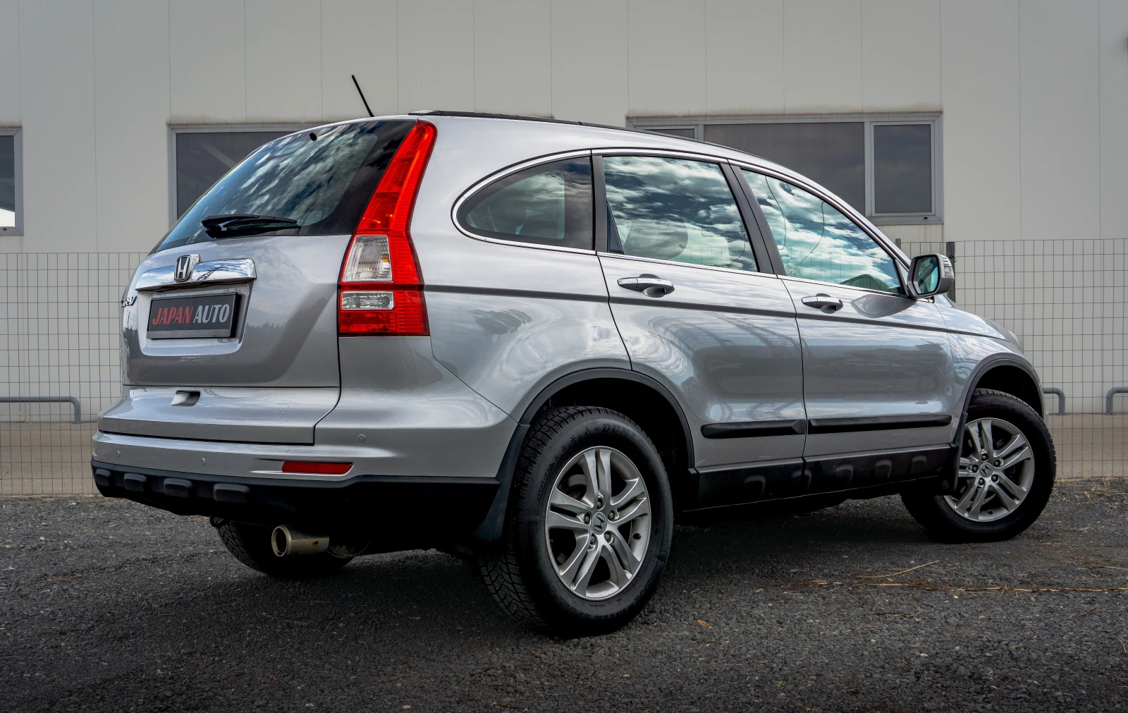 Honda Cr-v 2.0i-VTEC С ГАРАНЦИЯ! МНОГО ДОБРО СЪСТОЯНИЕ!  - изображение 4