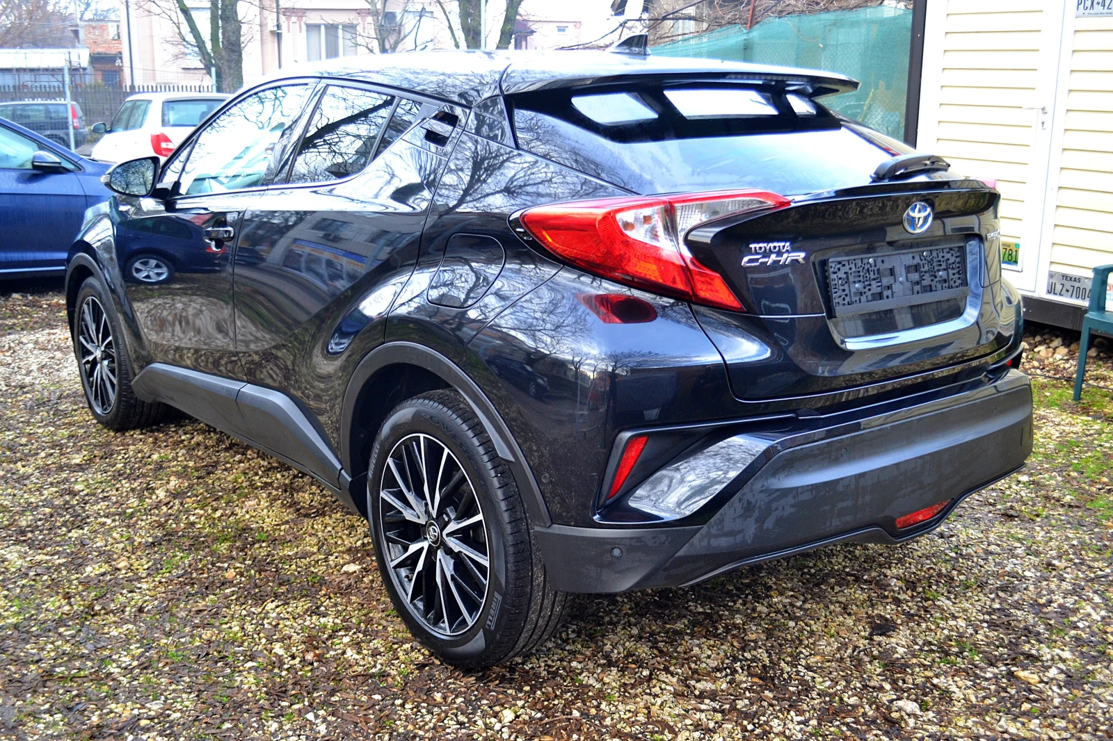 Toyota C-HR 1.8 Hybrid Lounge - изображение 3