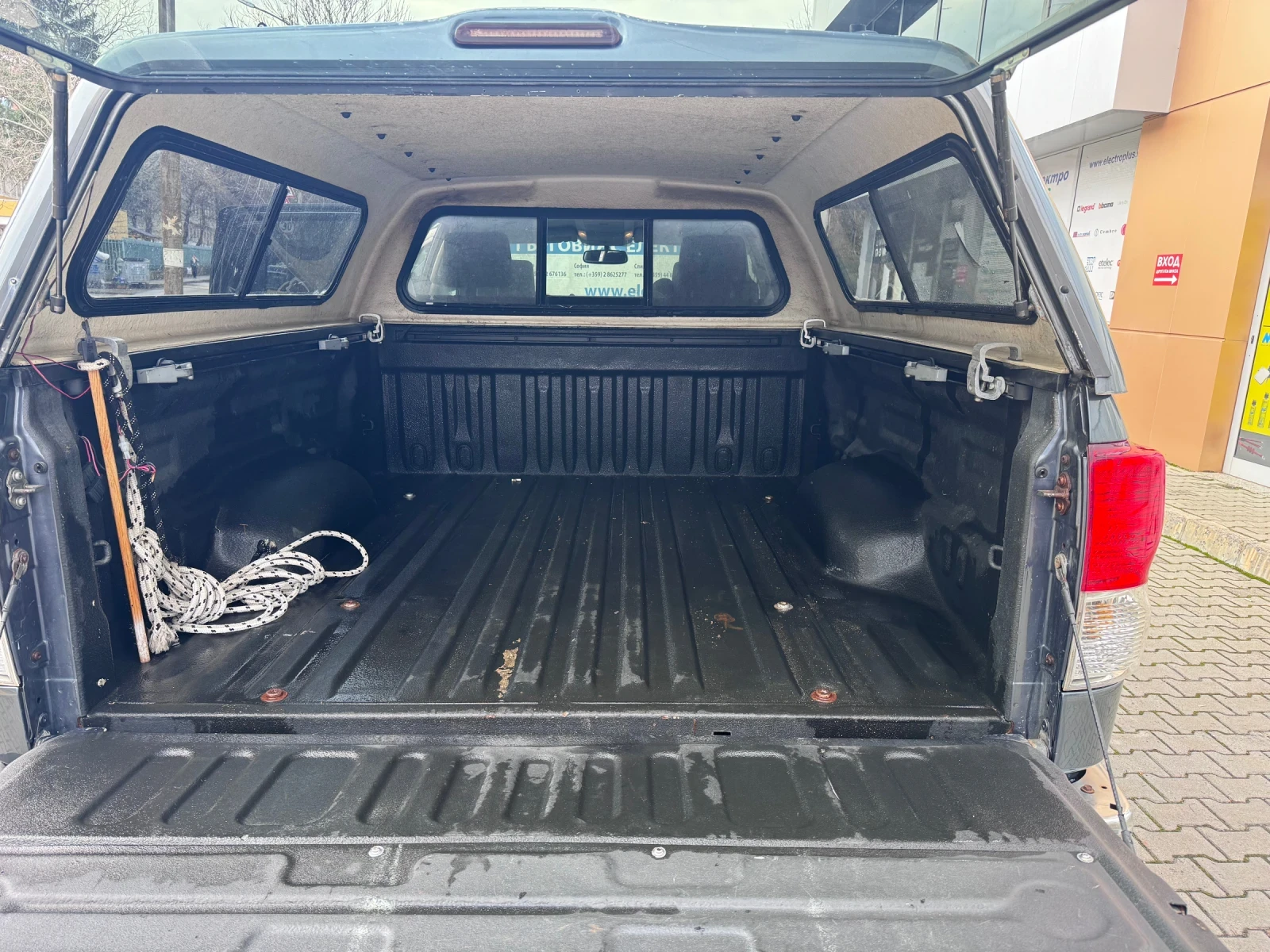 Toyota Tundra 5.7L - изображение 2