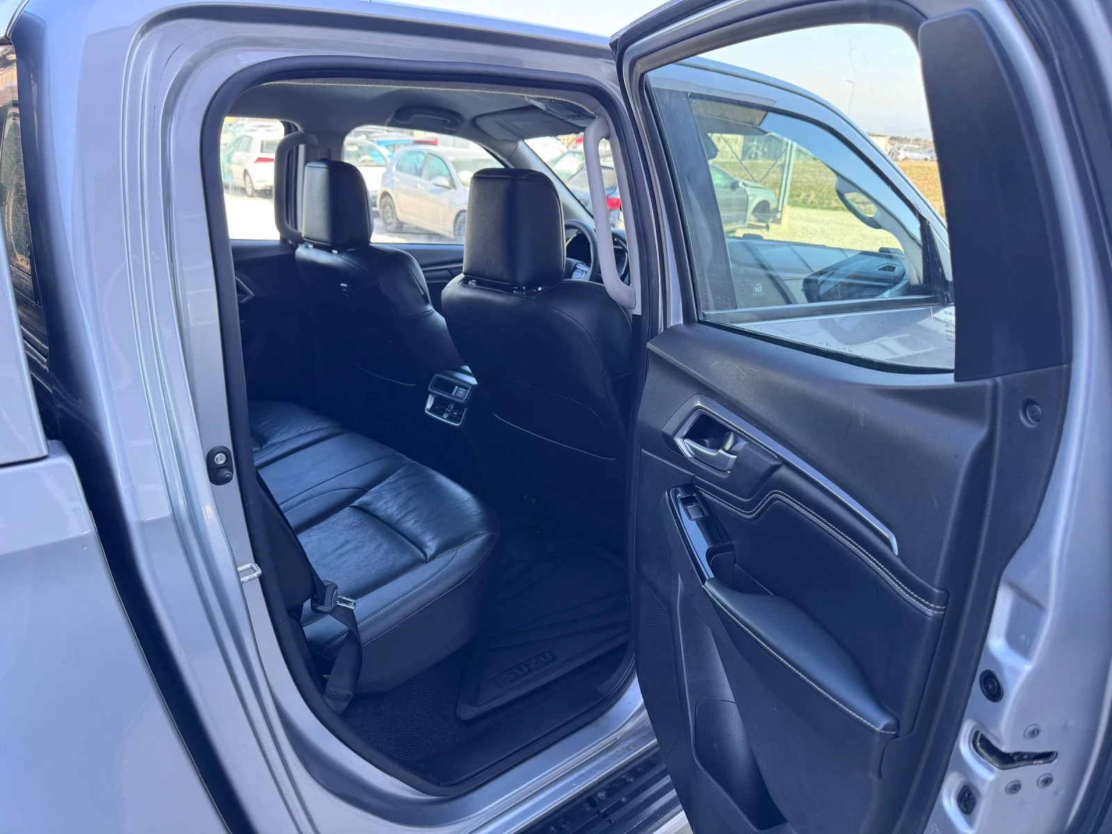 Isuzu D-max AVTOMAT EVRO 6, снимка 15 - Автомобили и джипове - 53813930
