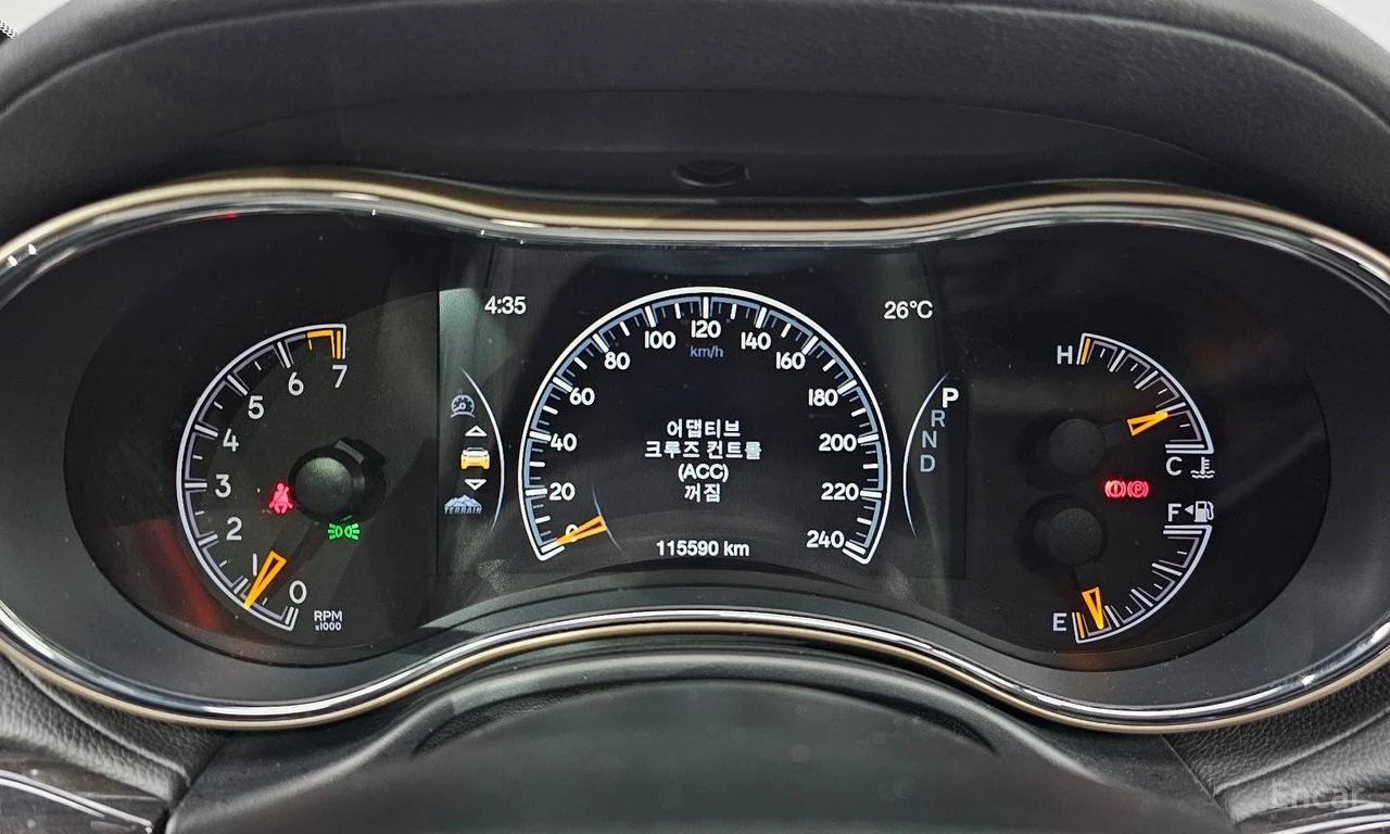 Jeep Grand cherokee 3.6* V6* 8ZF* OVERLAND* ДИСТРОНИК* ОБДУХВАНЕ* КАМЕ, снимка 12 - Автомобили и джипове - 54863312