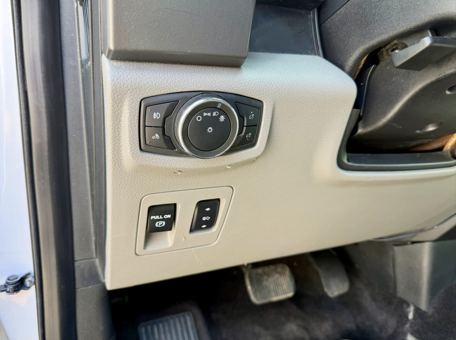 Ford F150 SuperCab 2.7 V6, снимка 13 - Автомобили и джипове - 55164455