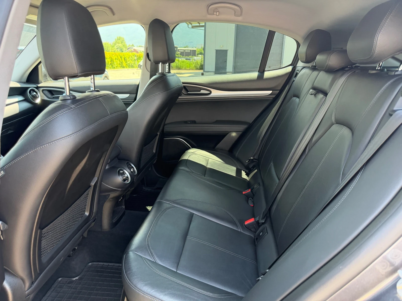 Alfa Romeo Stelvio 2.0 Q4 AWD, снимка 9 - Автомобили и джипове - 56214121