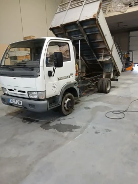 Nissan Capstar, снимка 3