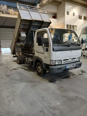 Nissan Capstar, снимка 1