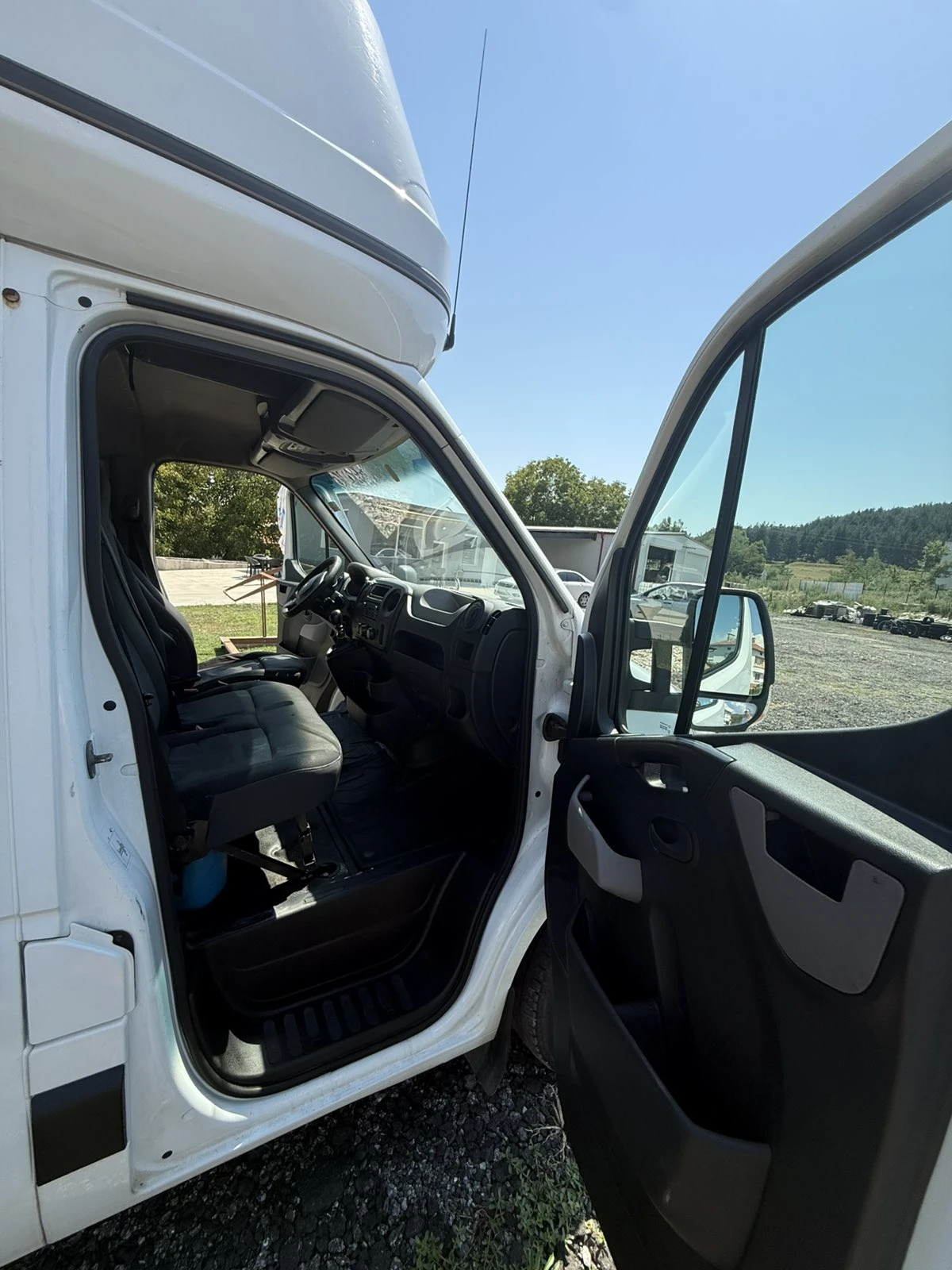 Renault Master, снимка 9 - Бусове и автобуси - 55705931