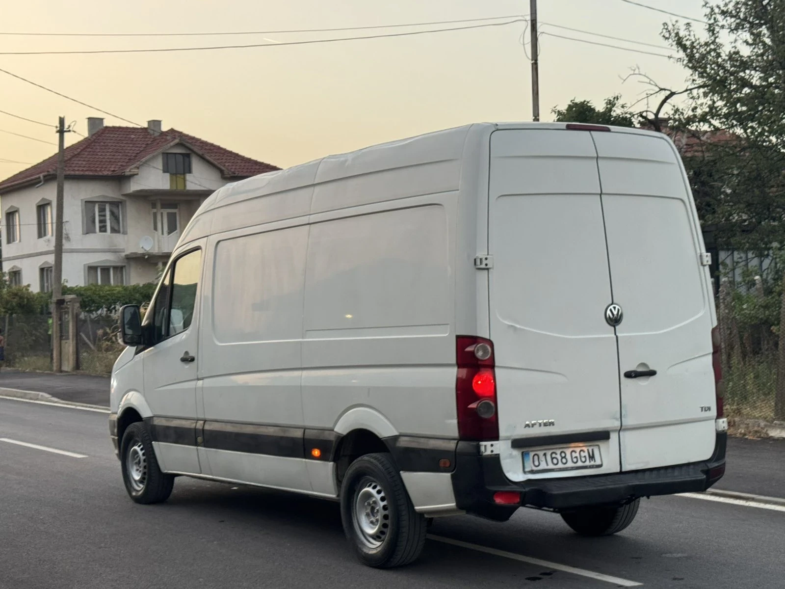 VW Crafter 2.5tdi klimatik 6skorosti, снимка 2 - Бусове и автобуси - 56208739