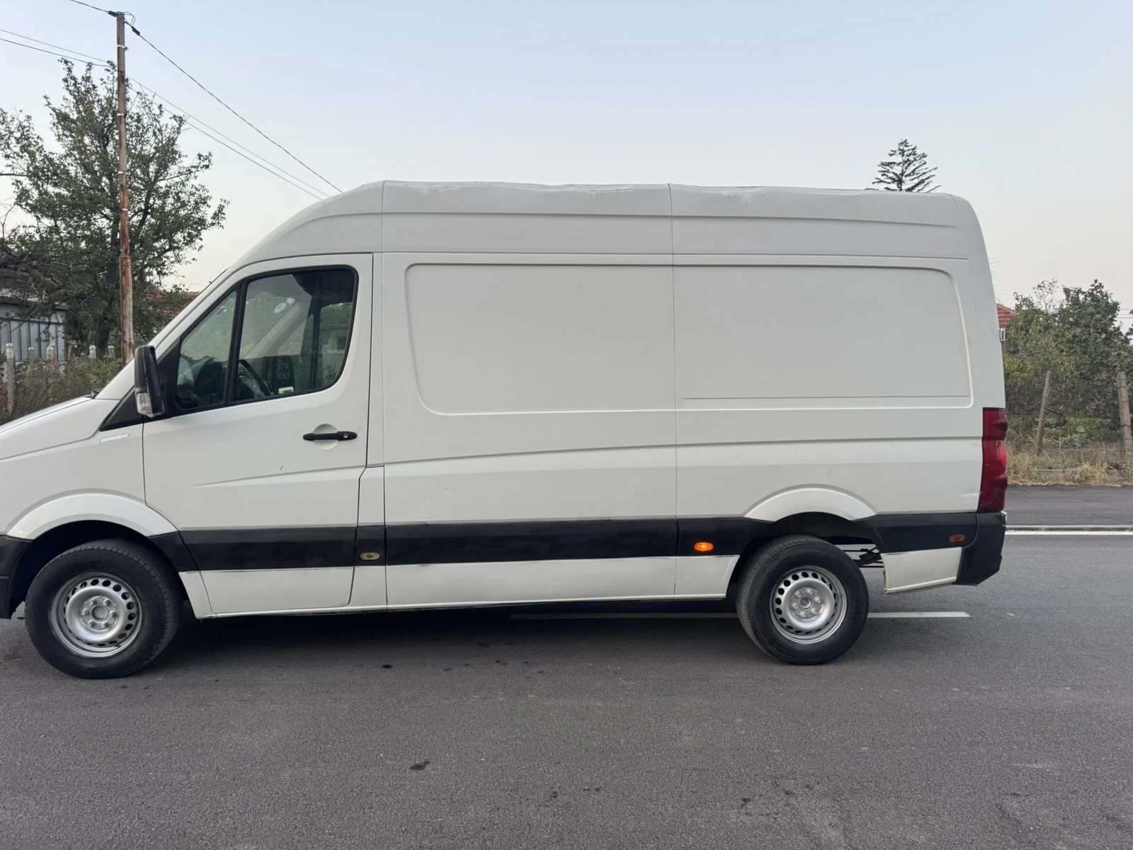 VW Crafter 2.5tdi klimatik 6skorosti, снимка 6 - Бусове и автобуси - 56208739