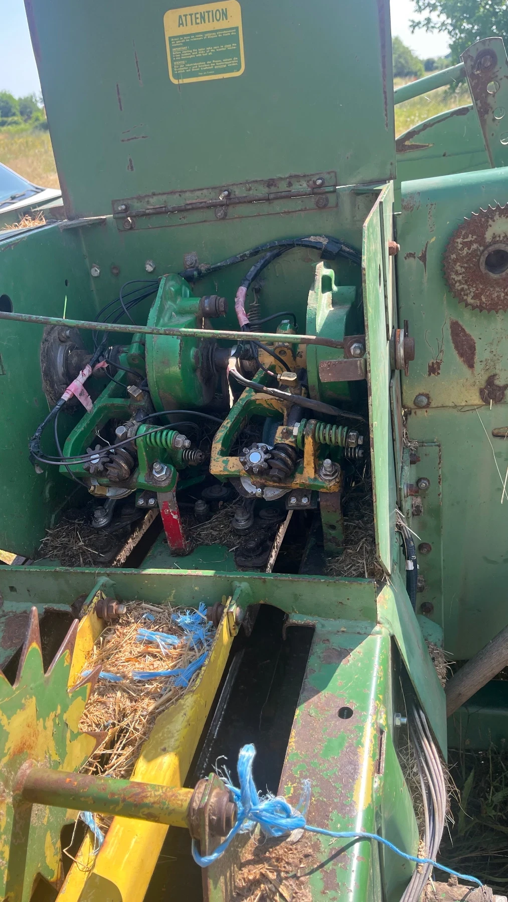 Балировачка John Deere 466 - изображение 7
