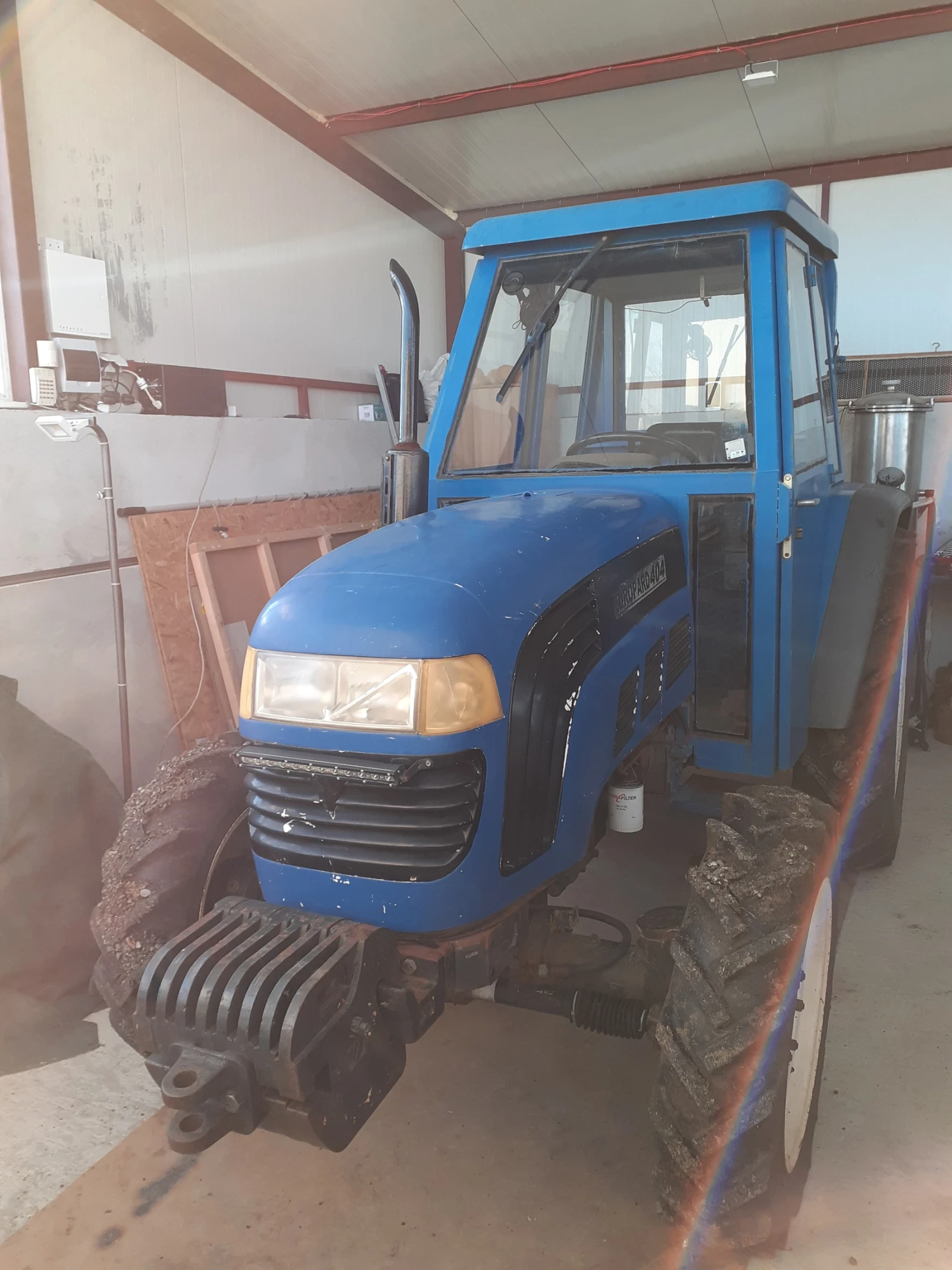 Трактор Ford FT404